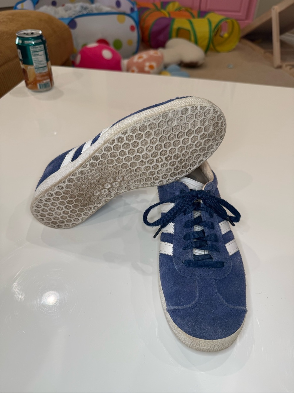 Adidas Women’s Navy Suede Gazelle - Picture 4 of 6